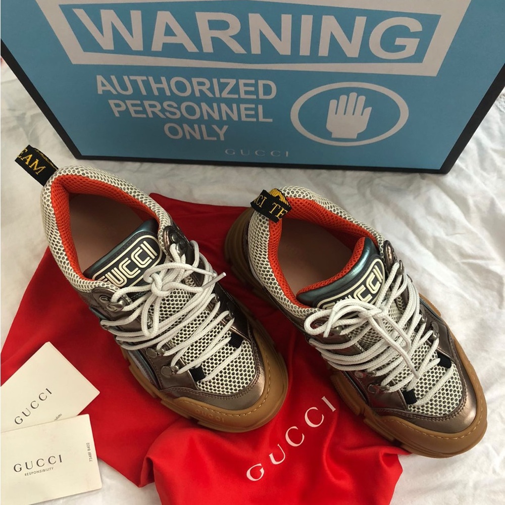 NWT Gucci Flashtrek sneakers - Size 37